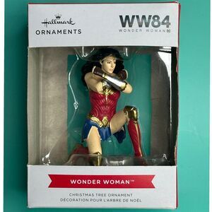 Hallmark‎ Wonder Woman WW84 Christmas Tree Ornament DC Comics Superhero